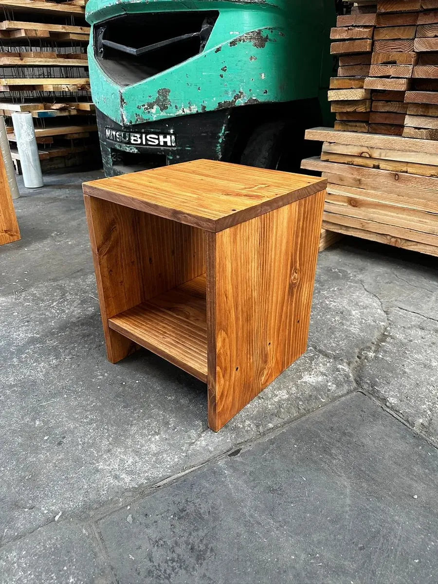 Par de Mesas Auxiliares Madera Sólida Nogal Claro | Woodstock
