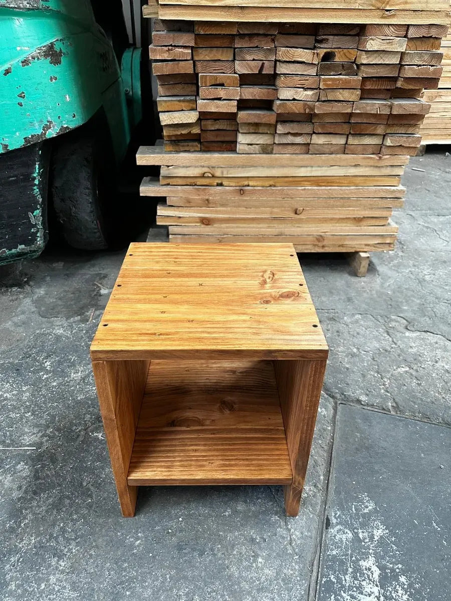 Par de Mesas Auxiliares Madera Sólida Nogal Claro | Woodstock